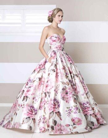 vestidos-de-noiva-coloridos-estampado-com-rosas