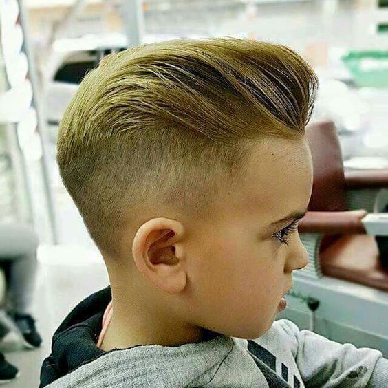 Cortes de cabelo infantil para meninos com moicano