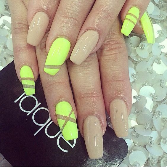 unhas decoradas moda 2019