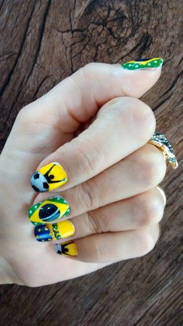 Unhas decoradas copa do mundo brasil