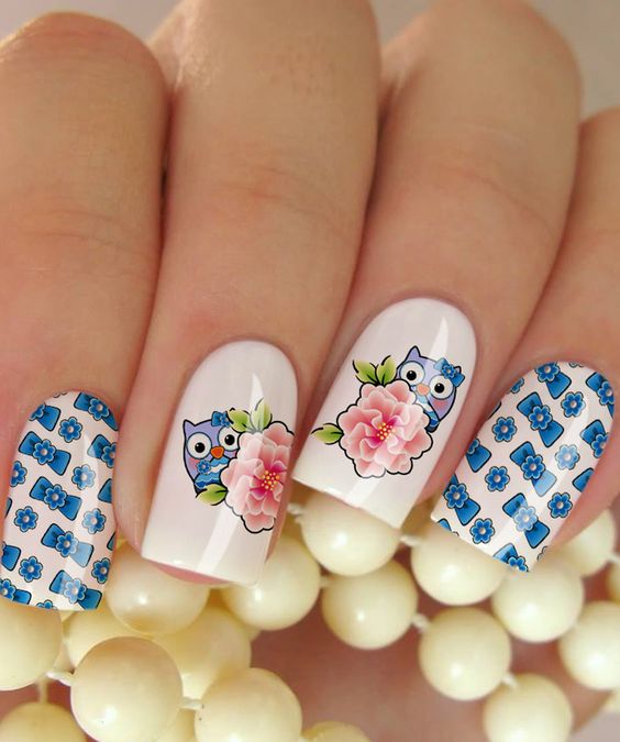 unhas decoradas com corujinha