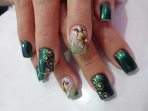 Unhas decoradas com Flores 2018