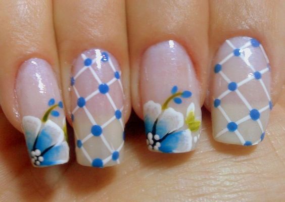 Unhas decoradas com Flores 2019