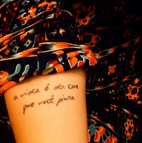 Tatuagens Escritas Femininas