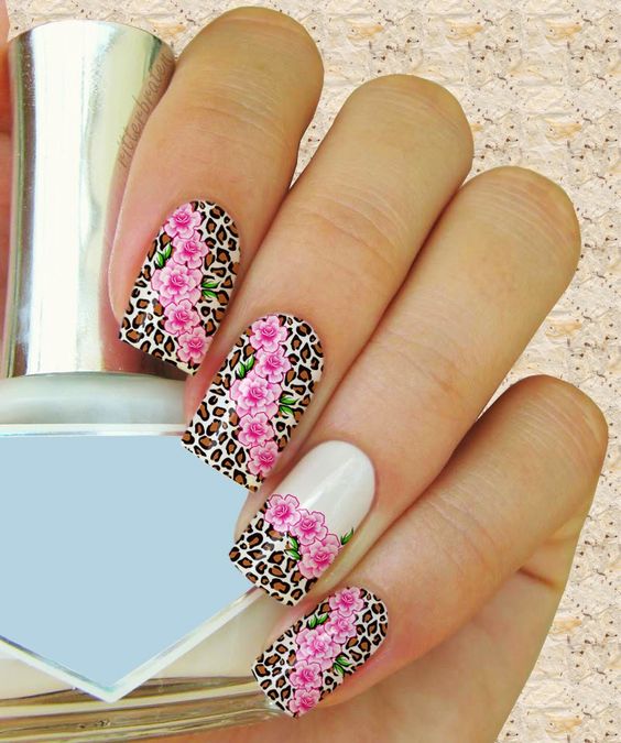 unhas com flores